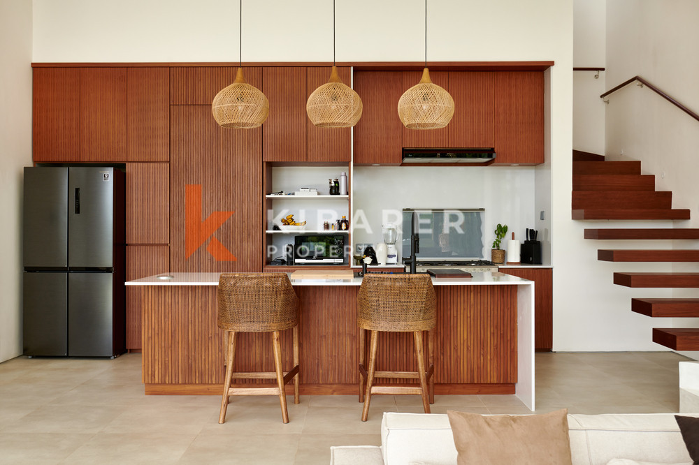 Superb Three-Bedroom Villa with Closed Living Room Located in Canggu — image 9