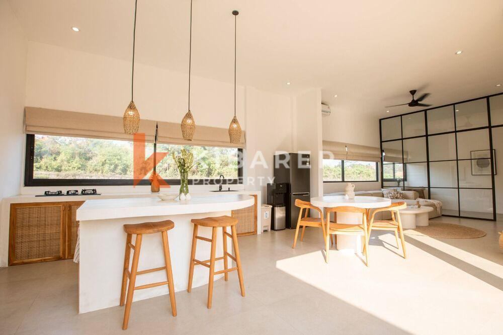 Magnificent Three-Bedroom Mediterranean Villa with Closed Living Room in Pererenan — image 9