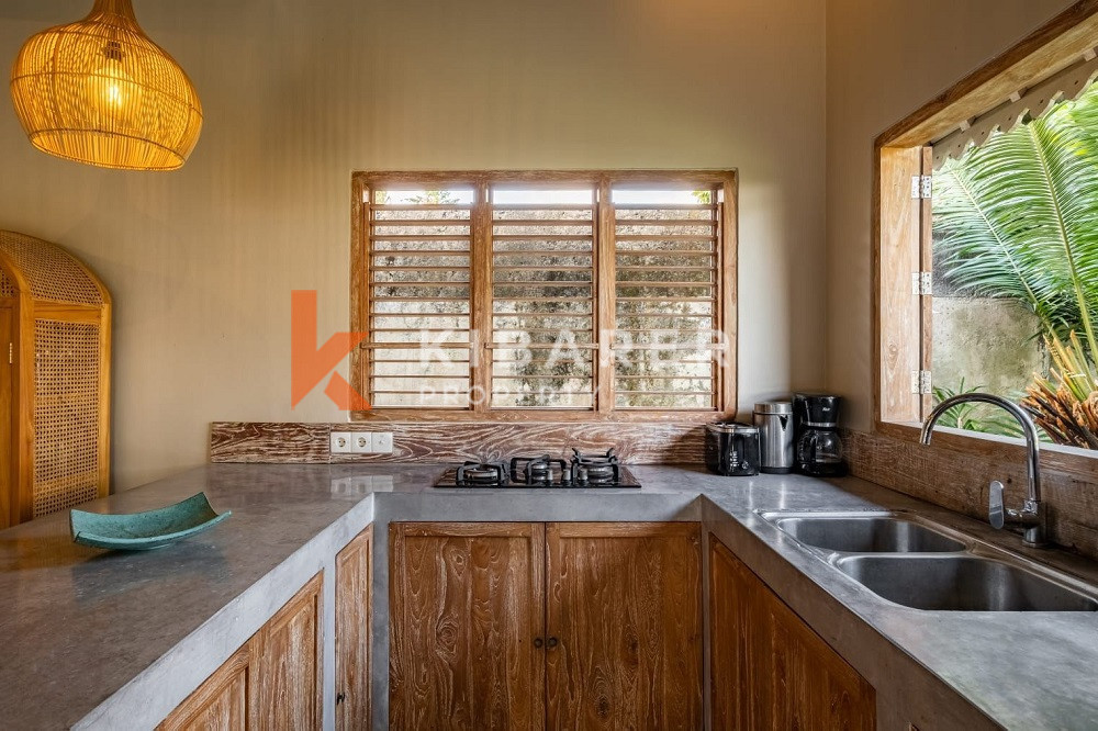 Four-Bedroom Gated Villa with Rice Field View in Canggu — image 3
