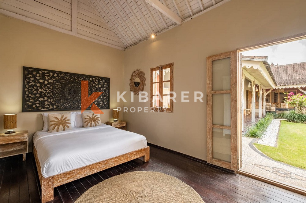 Four-Bedroom Gated Villa with Rice Field Views in Canggu — image 5