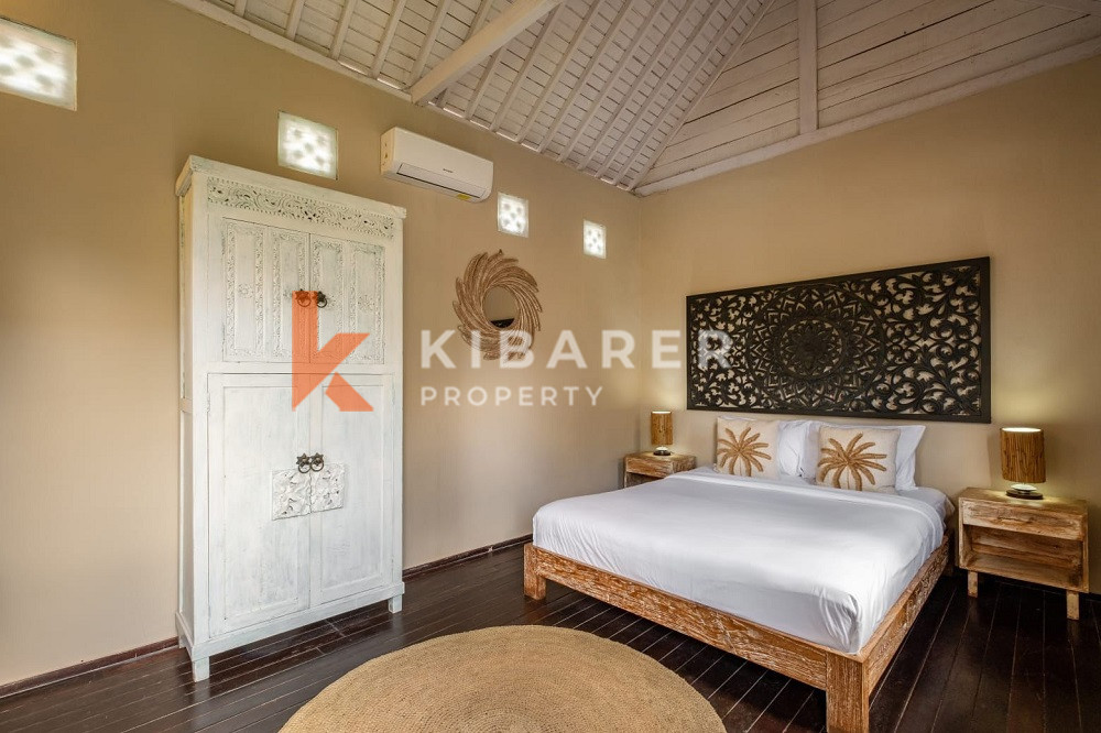 Four-Bedroom Gated Villa with Rice Field View in Canggu — image 7