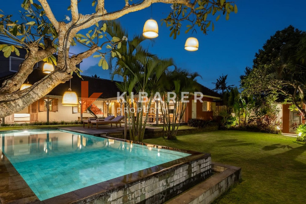 Four-Bedroom Gated Villa with Rice Field View in Canggu — image 8