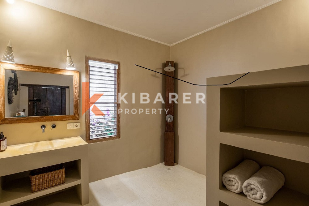 Four-Bedroom Gated Villa with Rice Field View in Canggu — image 14