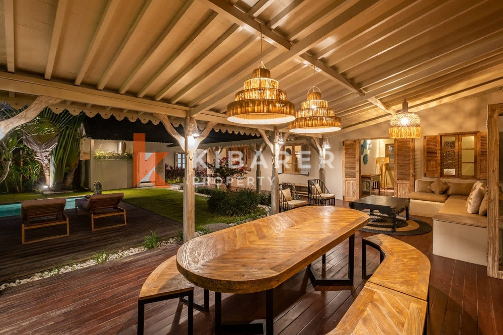 Four-Bedroom Gated Villa with Rice Field View in Canggu — image 15