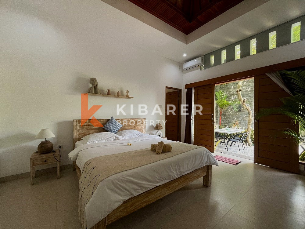 Beautiful Open Living Two-Bedroom Villa in the Exclusive Berawa Area — image 10