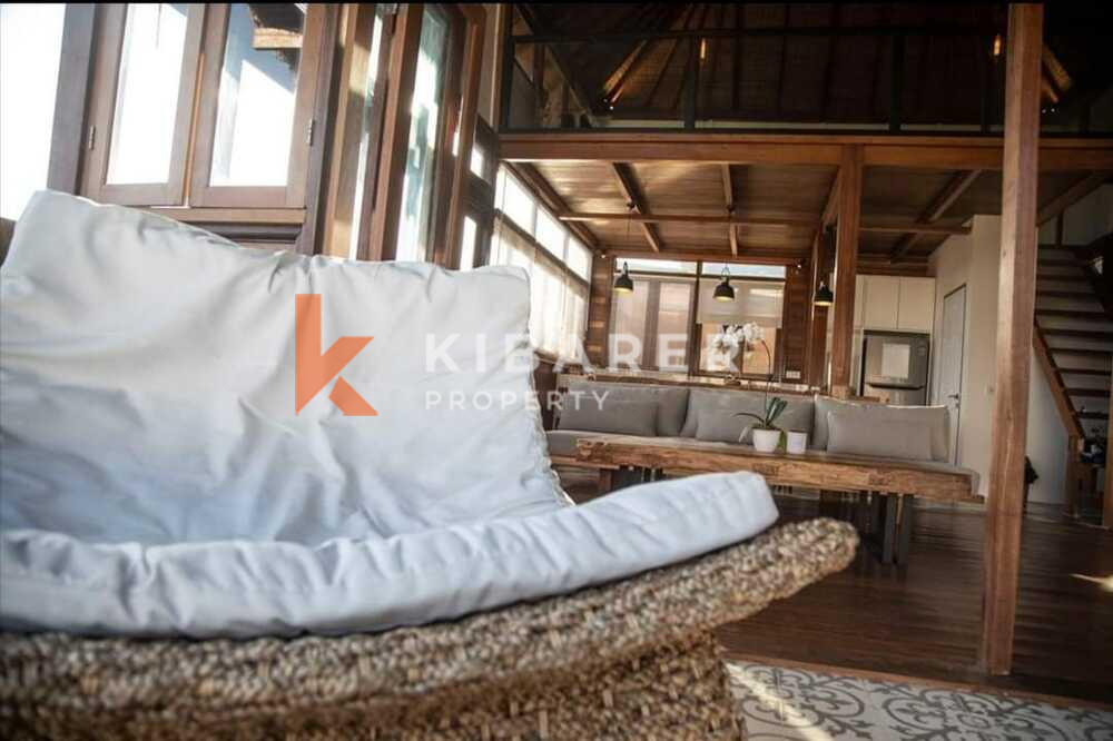 Beautiful Two-Bedroom Villa in Berawa in a Large Neighborhood in Canggu — image 3