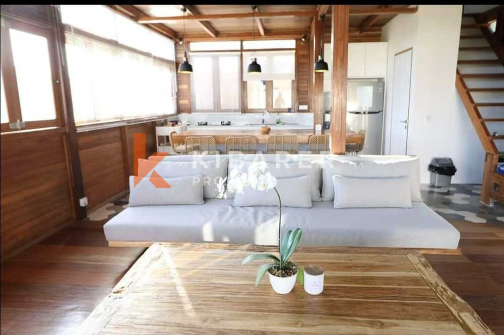 Beautiful Two-Bedroom Villa in Berawa in a Large Neighborhood in Canggu — image 8