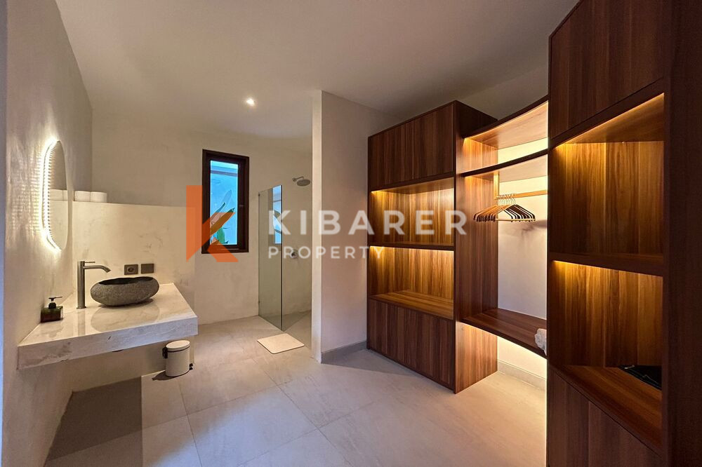Modern Two-Bedroom Villa in Cemagi — image 14