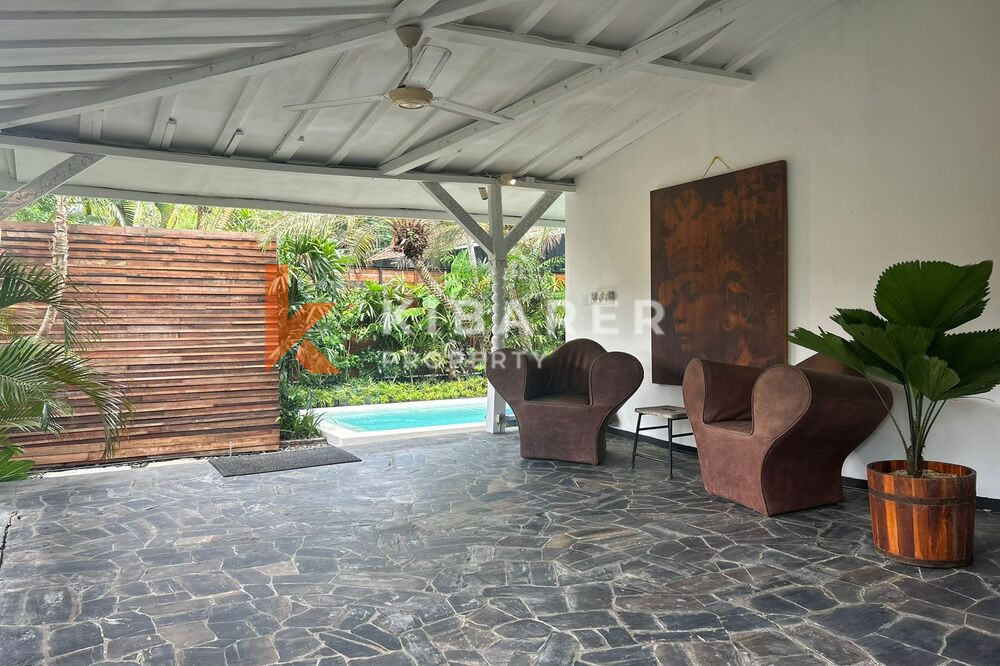 Beautiful Three-Bedroom Joglo Villa in Gated Community in Canggu — image 6