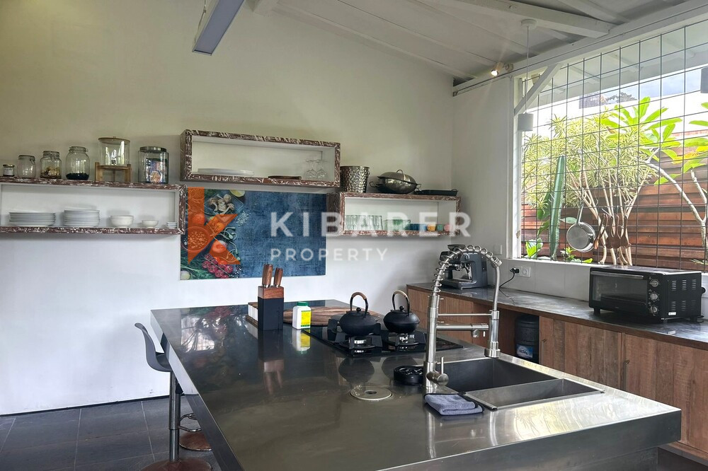 Beautiful Three-Bedroom Joglo Villa in Gated Community in Canggu — image 14