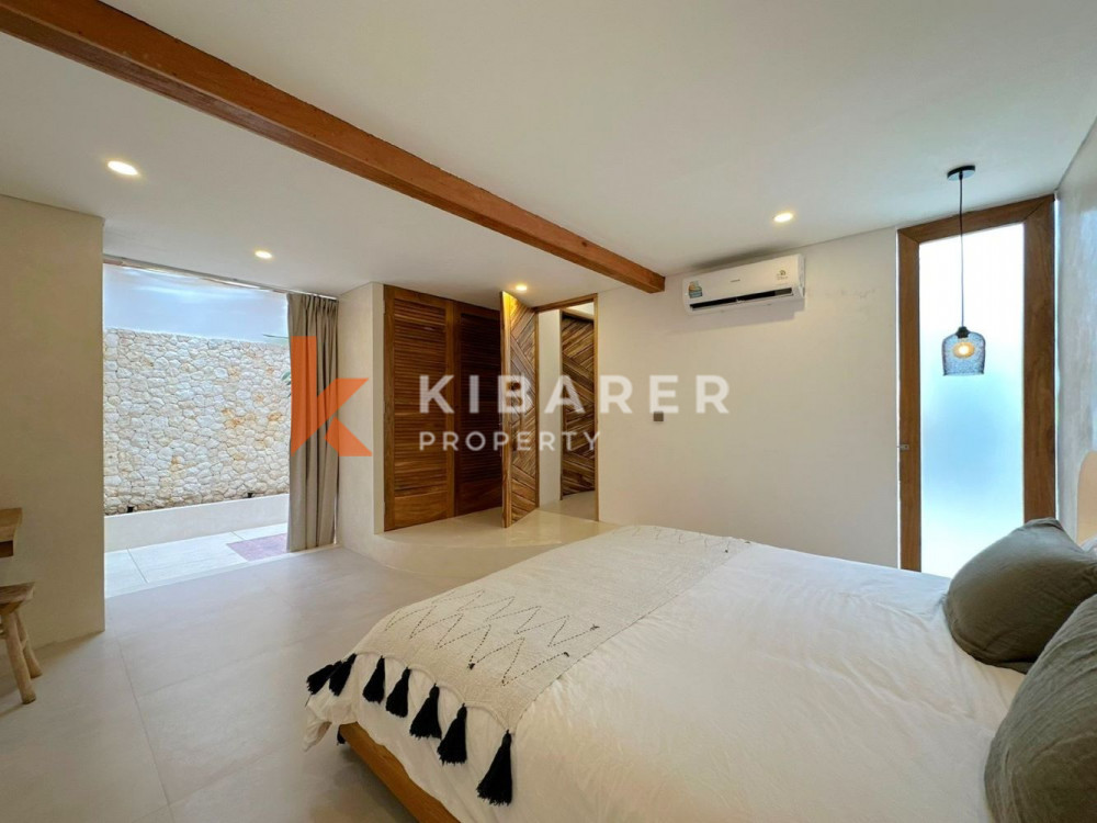Four Bedroom Villa with Pool and Jacuzzi in Umalas — image 11