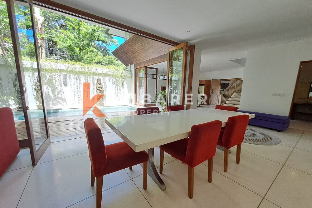 70 Meters to the Beach Adjustable Open-Enclosed Livingroom Four Bedrooms Villa in Berawa Area — image 10