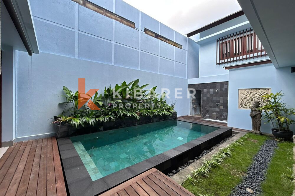 Beautiful Two-Bedroom Villa with Enclosed Living Room and Pool in Ungasan
