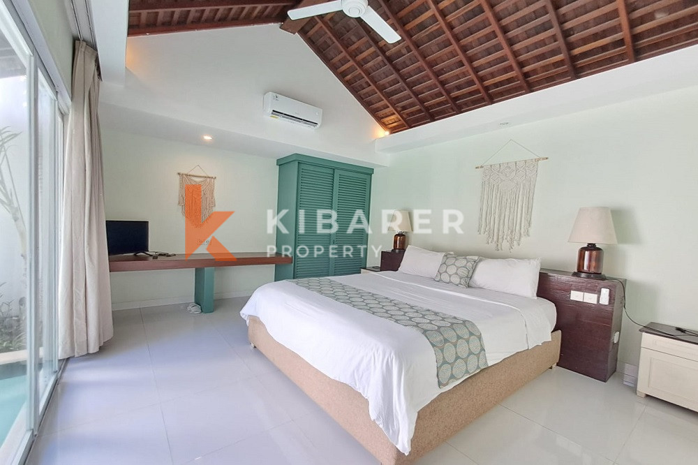 Cozy Relaxation One Bedroom Open Living Villa in Seminyak Area — image 11