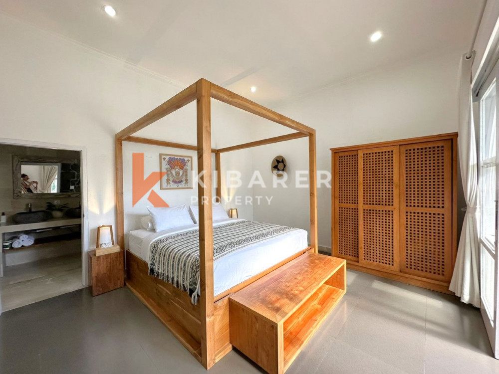3 Bedroom Villa with Enclosed Living — image 11