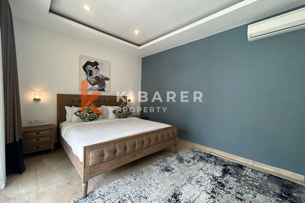 Luxurious Two Bedroom Enclosed Living Colonial Style Villa in Umalas — image 16