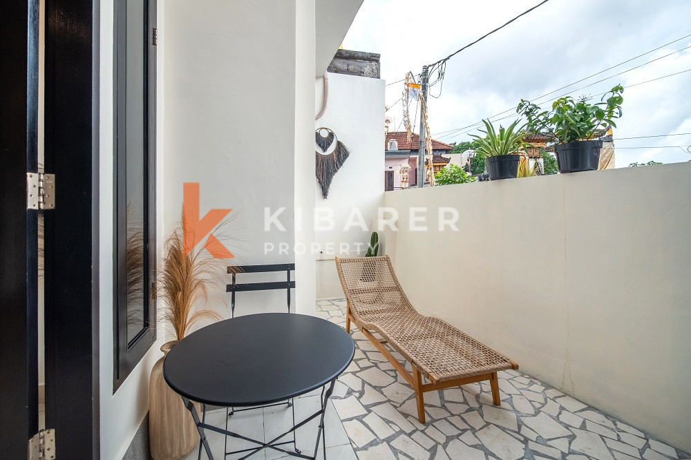 Comfortable and Elegant Three-Bedroom Villa with Rooftop in Canggu — image 4