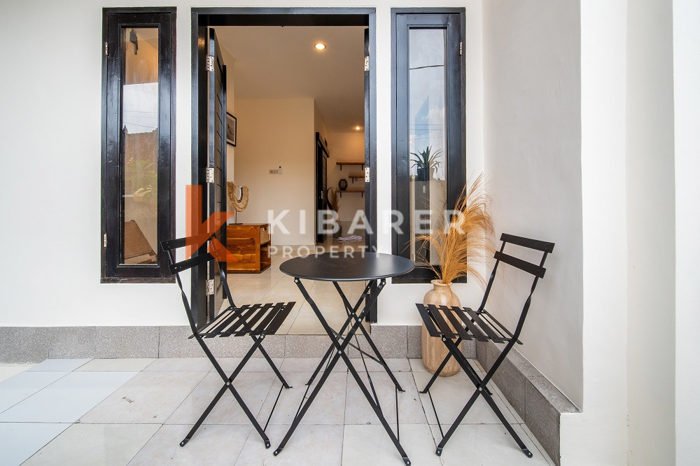 Comfortable and Elegant Three-Bedroom Villa with Rooftop in Canggu — image 5
