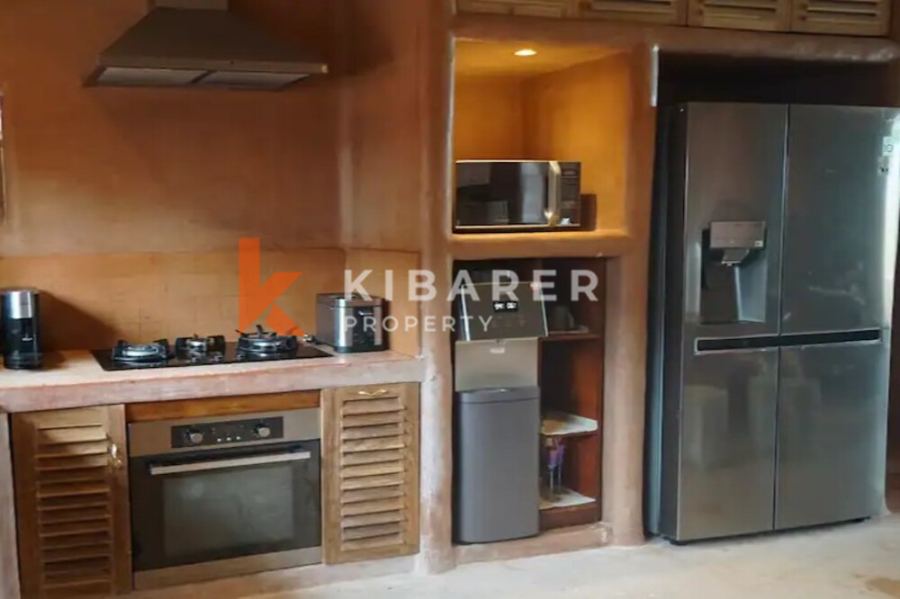Unique Open-Living Three-Bedroom Villa Escape in Canggu — image 10