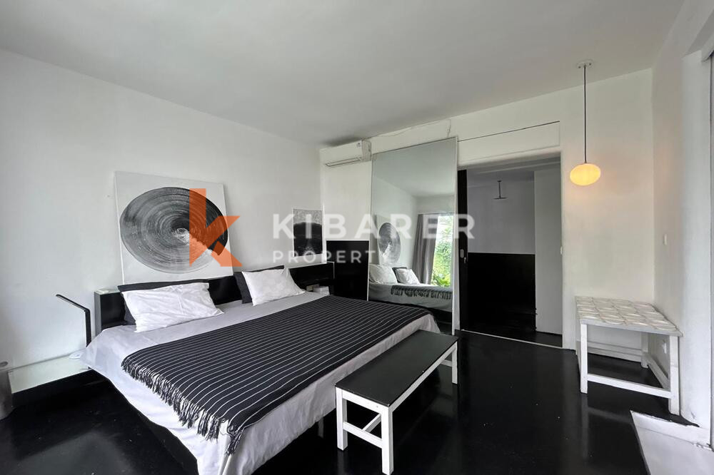 Aesthetic Two Bedroom Villa Open Living Room in Seminyak — image 9