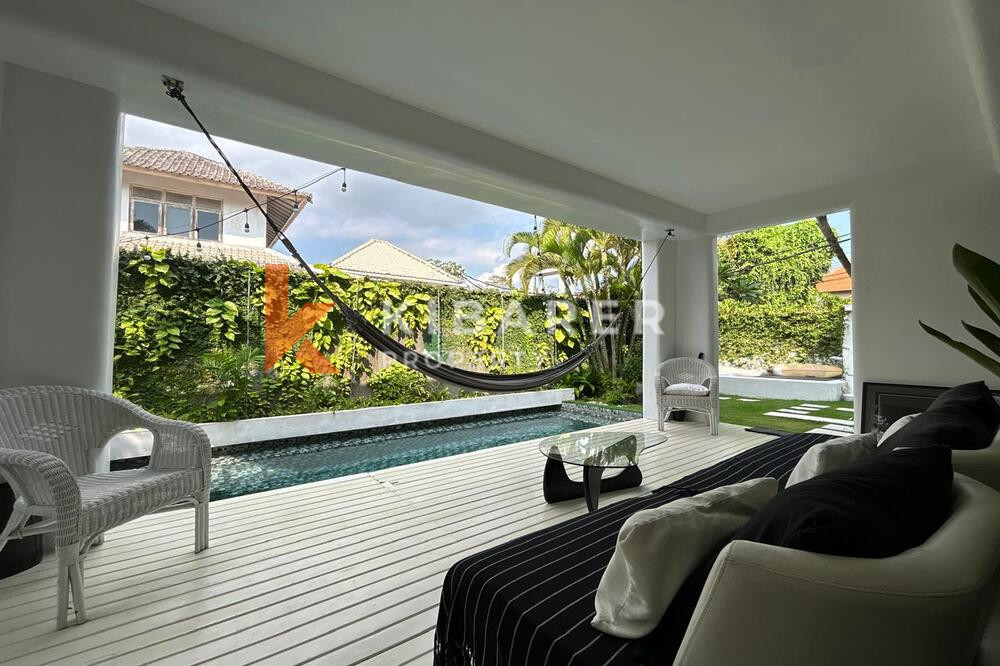 Aesthetic Two Bedroom Villa Open Living Room in Seminyak — image 3