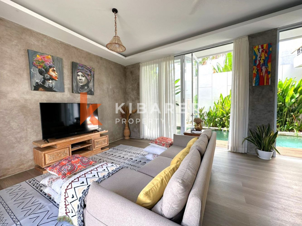 Three Bedroom Enclosed Living Villa with Rooftop in Berawa — image 2