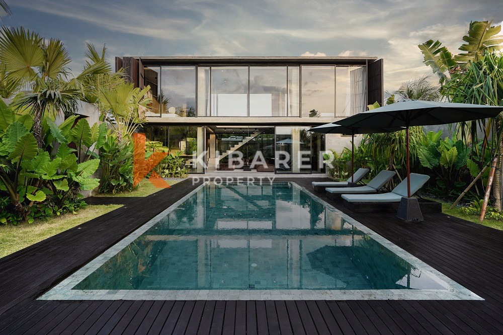 Luxury Three-Bedroom Villa with Enclosed Living Room and High-Quality Design on the Edge of Canggu — image 6
