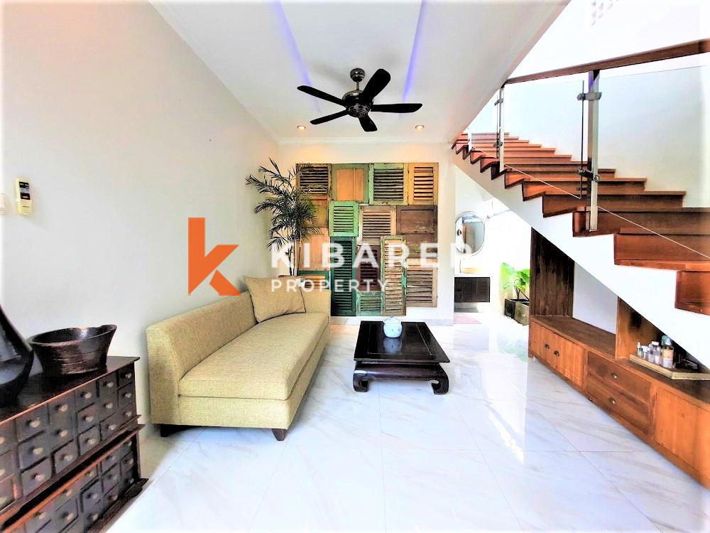 Beautiful Three Bedrooms Open Living Room Villa In Jimbaran — image 4