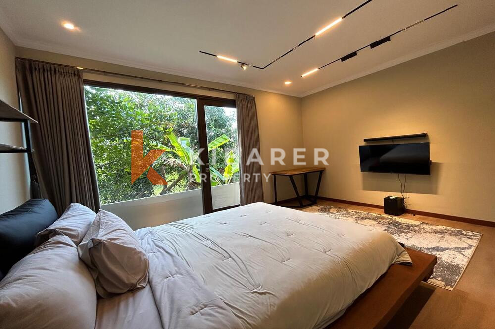 Charming Two Bedroom Enclosed Living Smart Villa with Jacuzzi in Ungasan — image 15
