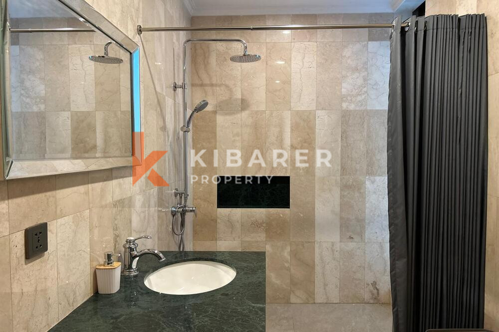 Charming Two Bedroom Enclosed Living Smart Villa with Jacuzzi in Ungasan — image 10
