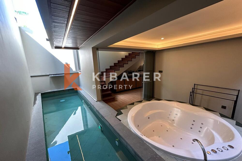 Charming Two Bedroom Enclosed Living Smart Villa with Jacuzzi in Ungasan