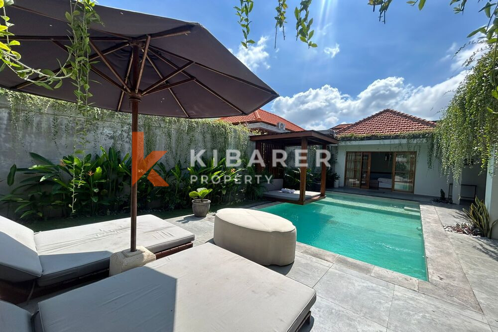 Beautiful Closed Three-Bedroom Villa in Batu Bolong — image 4