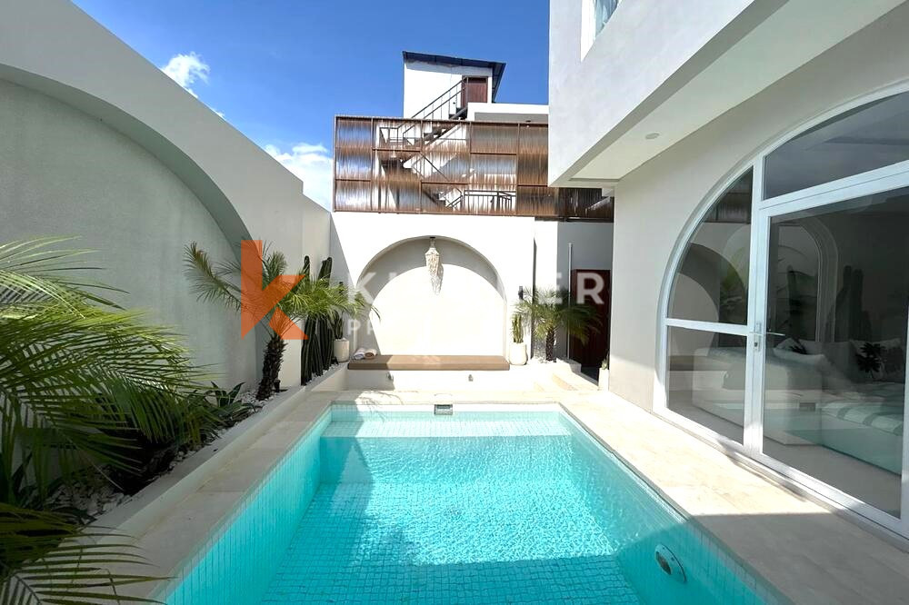 Stunning Three Bedroom Enclosed Livingroom Mediterranean Touches Villa Located in Pererenan — image 6