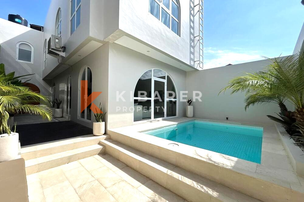 Stunning Three Bedroom Enclosed Livingroom Mediterranean Touches Villa Located in Pererenan — image 2