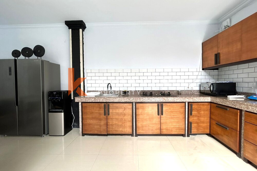 Comfortable Two-Bedroom Tropical Villa with Open Living Room in Berawa — image 5