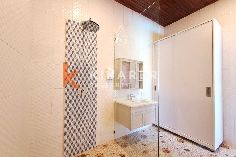 Charming Mix Joglo Two-Bedroom Villa Close to the Beach in Seseh — image 11