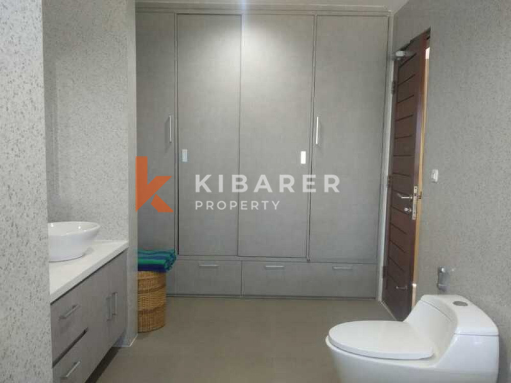 Beachside Three Bedroom Villa for Rent in Nyanyi — image 13