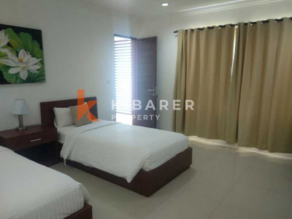 Beachside Three Bedroom Villa for Rent in Nyanyi — image 12