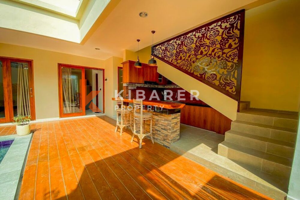 Comfortable Two Bedroom Enclosed Living Room Villa in Sanur — image 2
