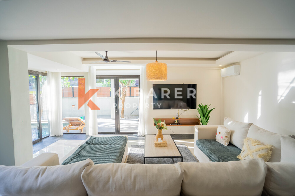 Marvelous Four-Bedroom Enclosed Living Room Luxury Villa in Jimbaran — image 12