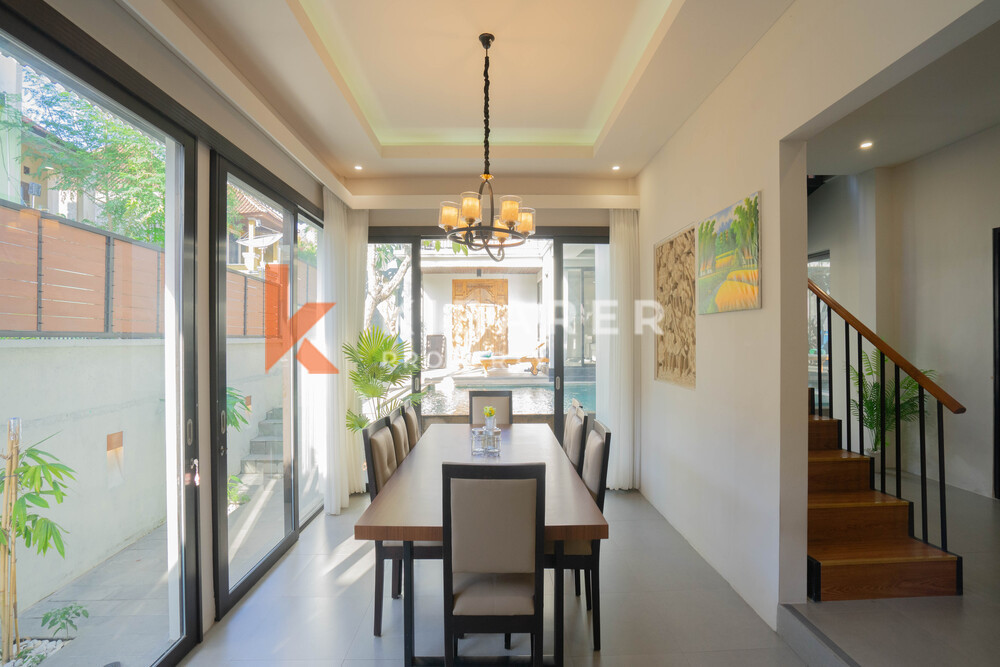 Marvelous Four-Bedroom Enclosed Living Room Luxury Villa in Jimbaran — image 15