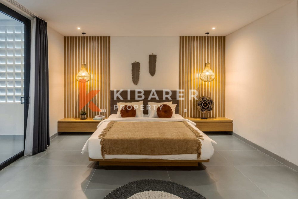 Four-Bedroom Villa with Closed Living Room in Canggu — image 12