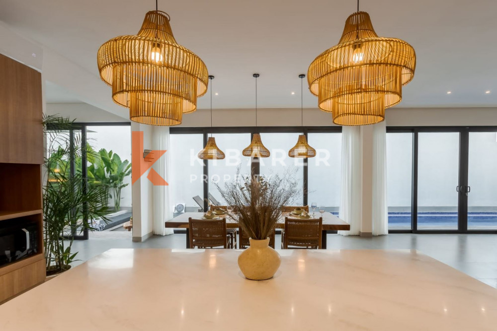 Four-Bedroom Villa with Closed Living Room in Canggu — image 9