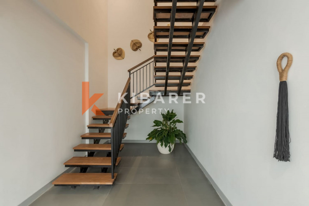 Four-Bedroom Villa with Closed Living Room in Canggu — image 11