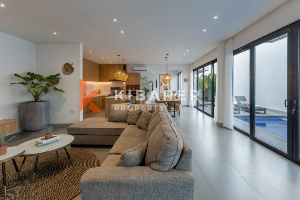 Four-Bedroom Villa with Closed Living Room in Canggu — image 4