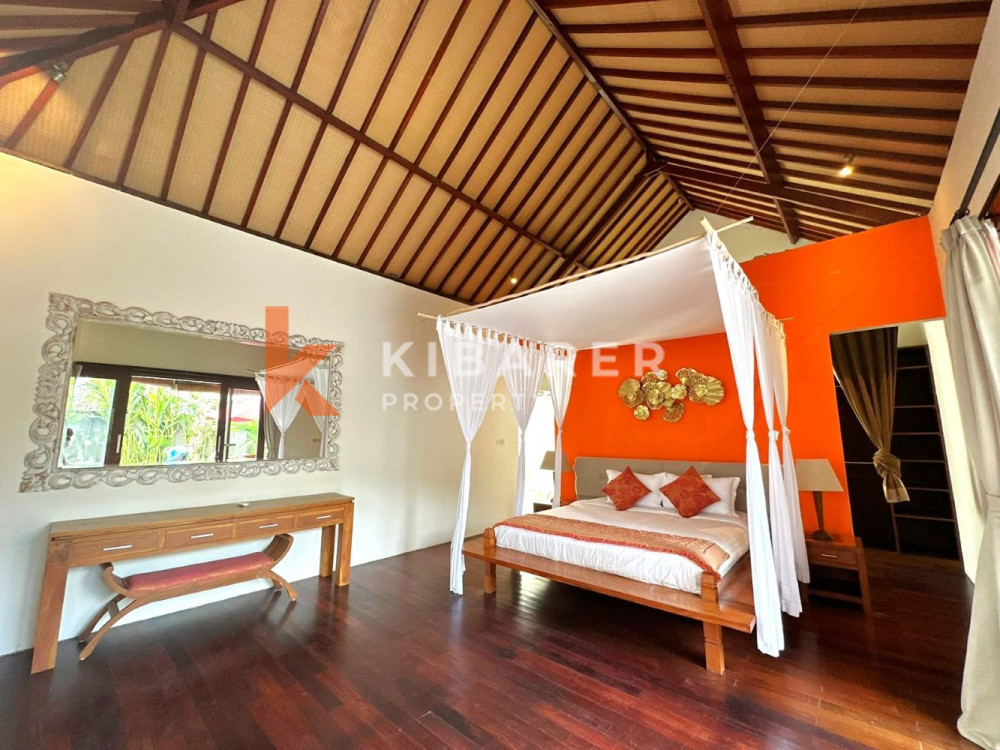 Spacious Four-Bedroom Villa in Babakan — image 11