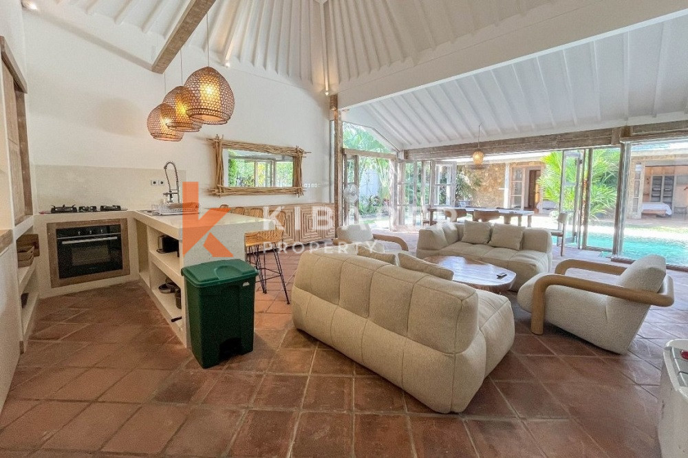 Relaxing Three-Bedroom Enclosed Living Villa Situated in Kerobokan Area — image 6
