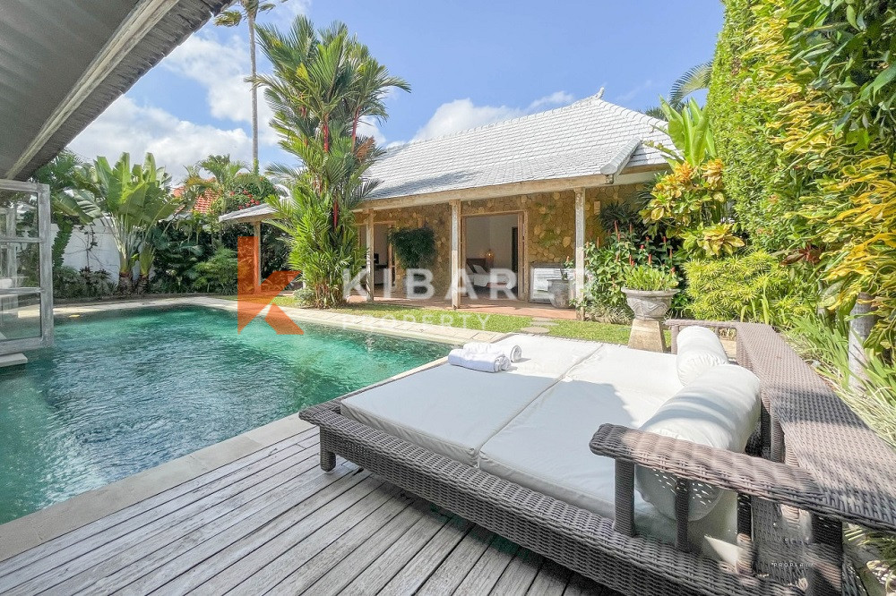 Relaxing Three-Bedroom Enclosed Living Villa Situated in Kerobokan Area — image 3