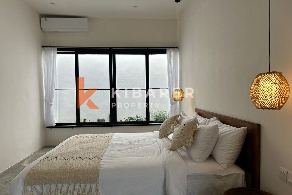 Delight Three Bedroom Enclosed Living Tropical Villa Situated in Canggu — image 10
