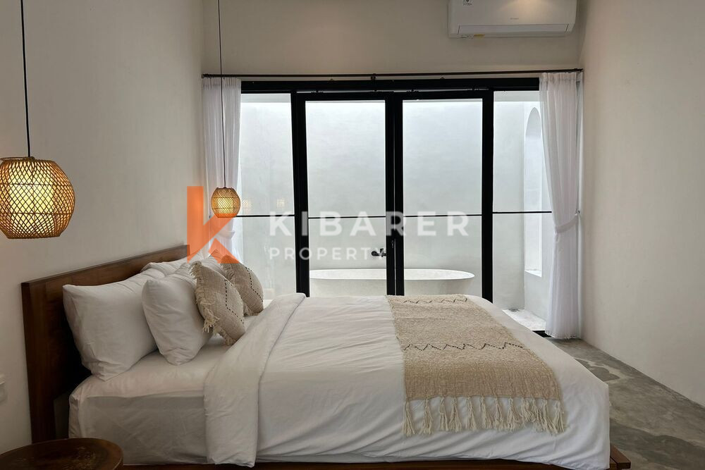 Delight Three Bedroom Enclosed Living Tropical Villa Situated in Canggu — image 12